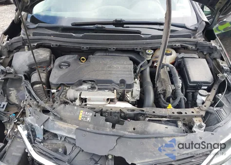 2018 Chevrolet Cruze Ls Manual z USA, uszkodzony, nr VIN 1G1BB5SM6J7170820